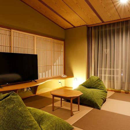 Kaike Tsuruya Hotel Йонаго Екстериор снимка