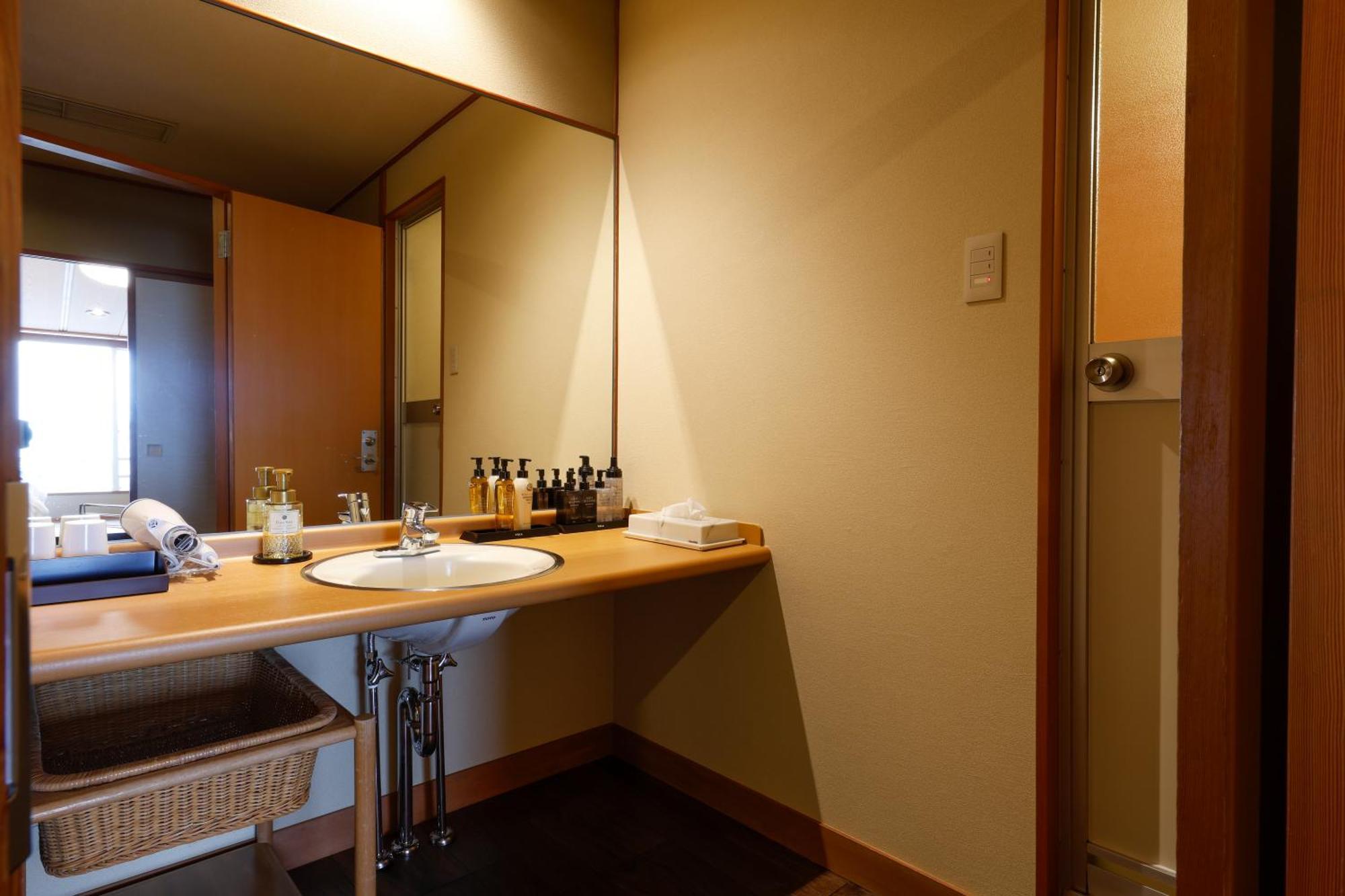 Kaike Tsuruya Hotel Йонаго Екстериор снимка